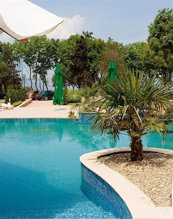 Paradise Bay Hotel Pomorie